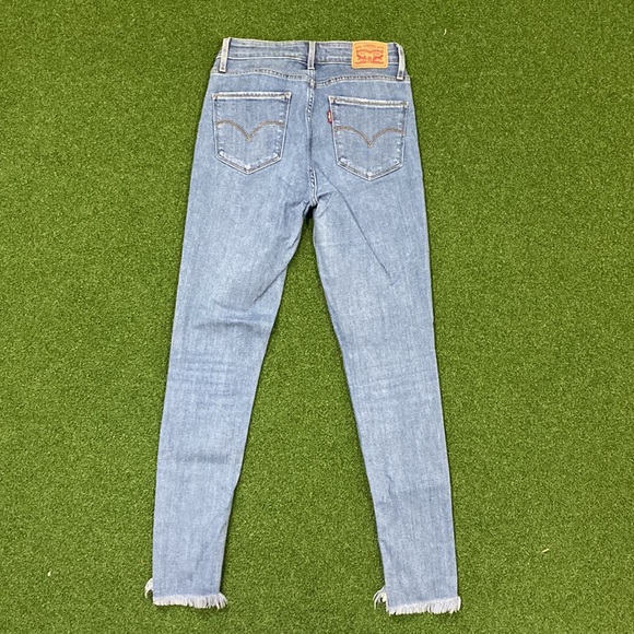 Levi’s high rise skinny - Picture 2 of 3